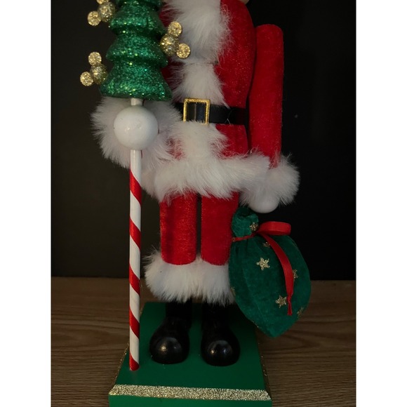 2016 Disney Parks Mickey Mouse Santa Claus  Nutcracker Christmas Holiday - Picture 4 of 8